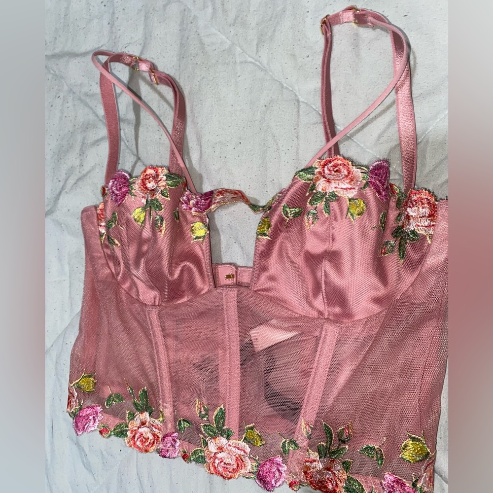 Rose floral bralette - Victoria Secret - Brand new